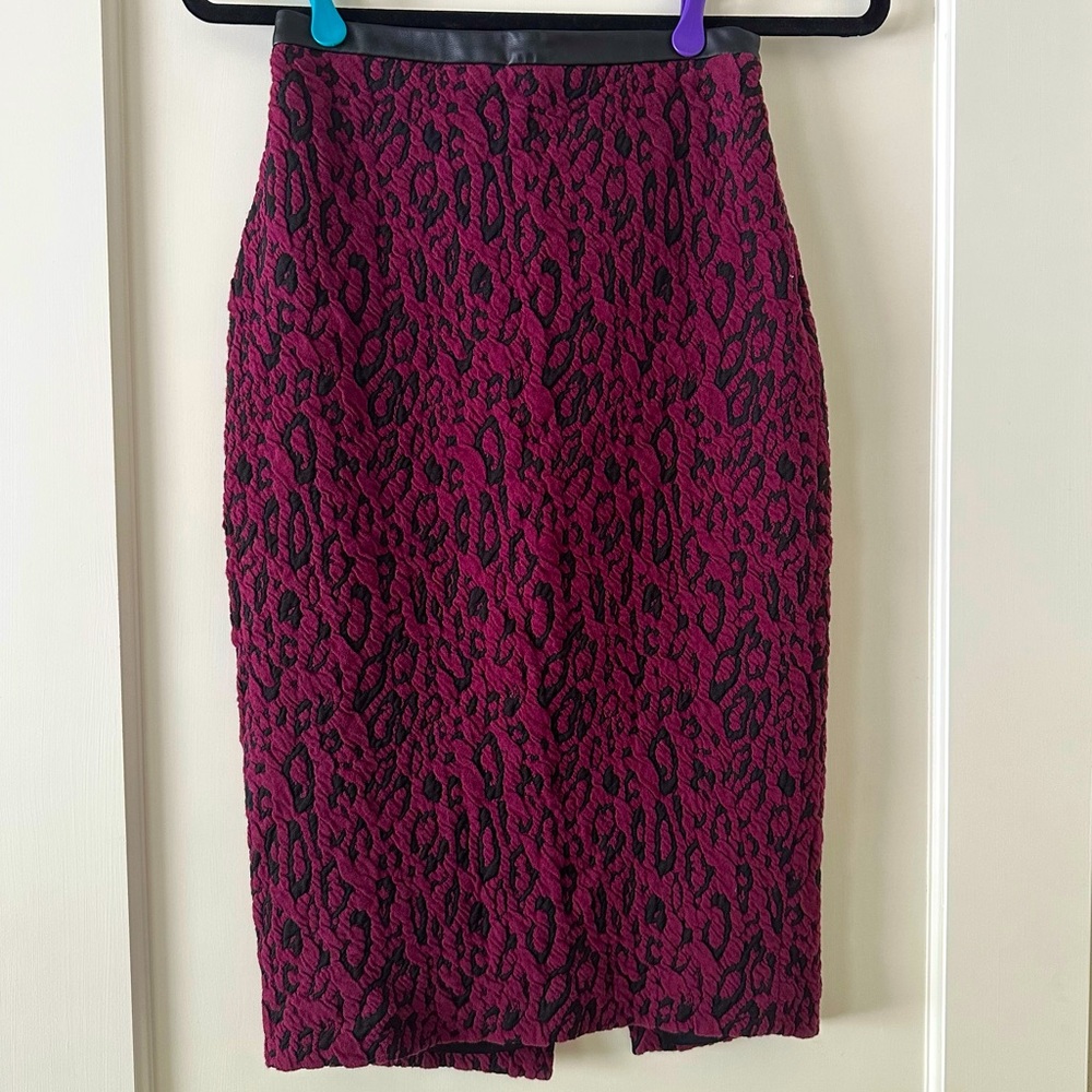 Express Pencil Skirt - Berry Leopard Print - Size 0